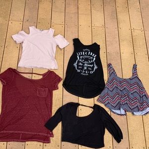Lot of Ladies short sleeve crop tops